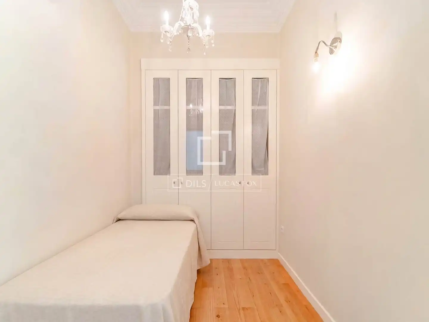 Bedroom of Flat for sale in L'Eixample