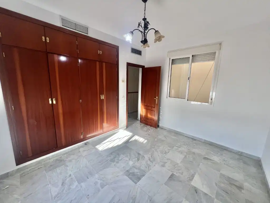 Dormitori de Casa adosada en venda en Dos Hermanas