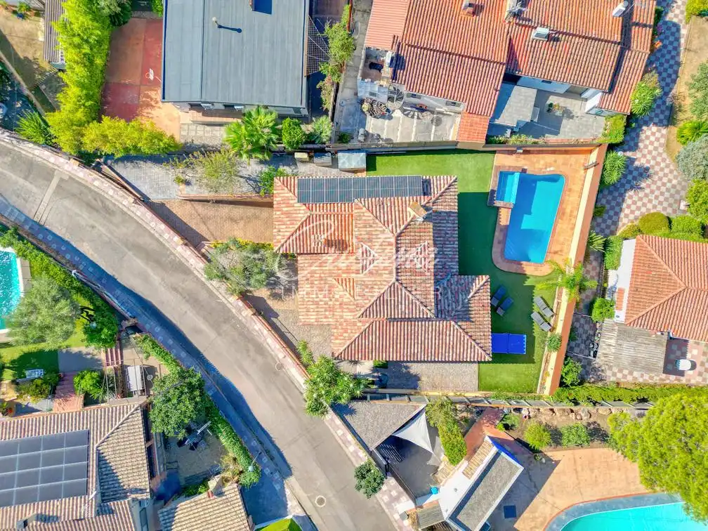 Vista exterior de Casa o xalet en venda en Santa Cristina d'Aro amb Calefacció, Jardí privat i Terrassa