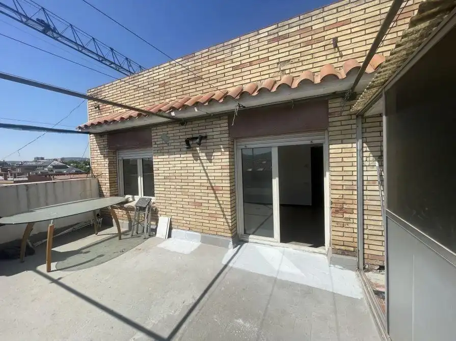 Außenansicht von Dachboden zum Verkauf in Igualada mit Heizung und Terrasse