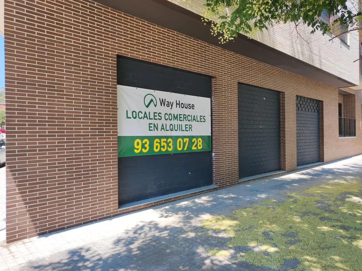 Business premises to rent in Carrer l'Atlàntida, imagen 3
