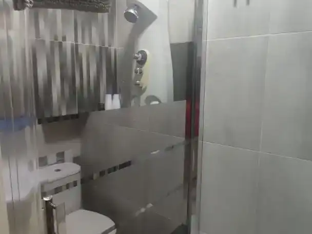 Baño de Piso para compartir en Peñamefecit - Avda Barcelona