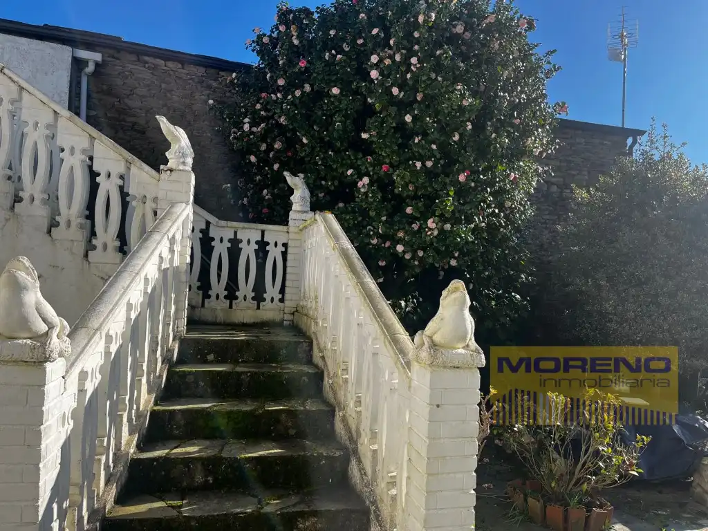 Vista exterior de Casa o xalet en venda en Sarria, Lugo