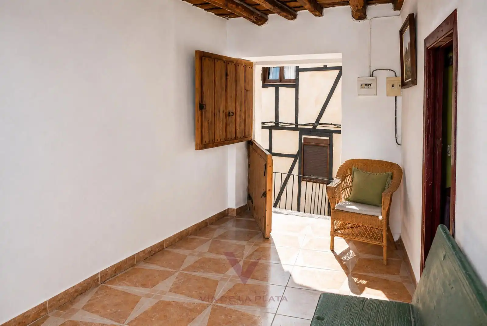 Terrasse von Einfamilien-Reihenhaus zum Verkauf in San Esteban de la Sierra mit Heizung, Terrasse und Möbliert