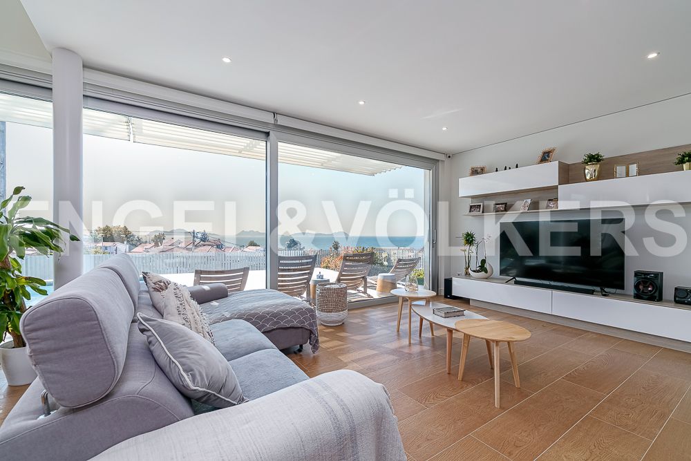 Sala de estar de Casa o chalet en venta en Vigo  con Calefacción