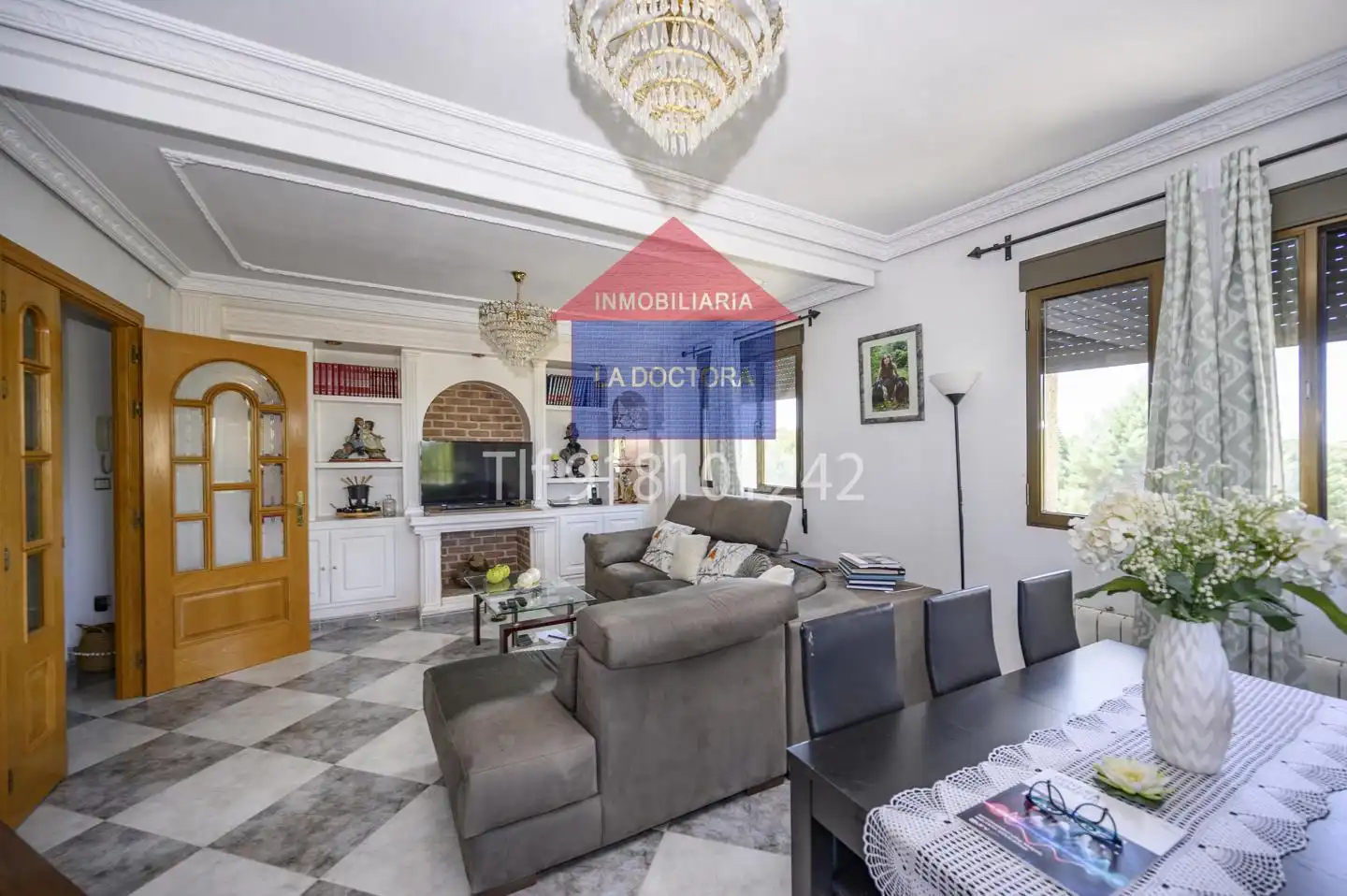 Sala de estar de Casa o chalet en venta en Escalona con Calefacción, Terraza y Piscina