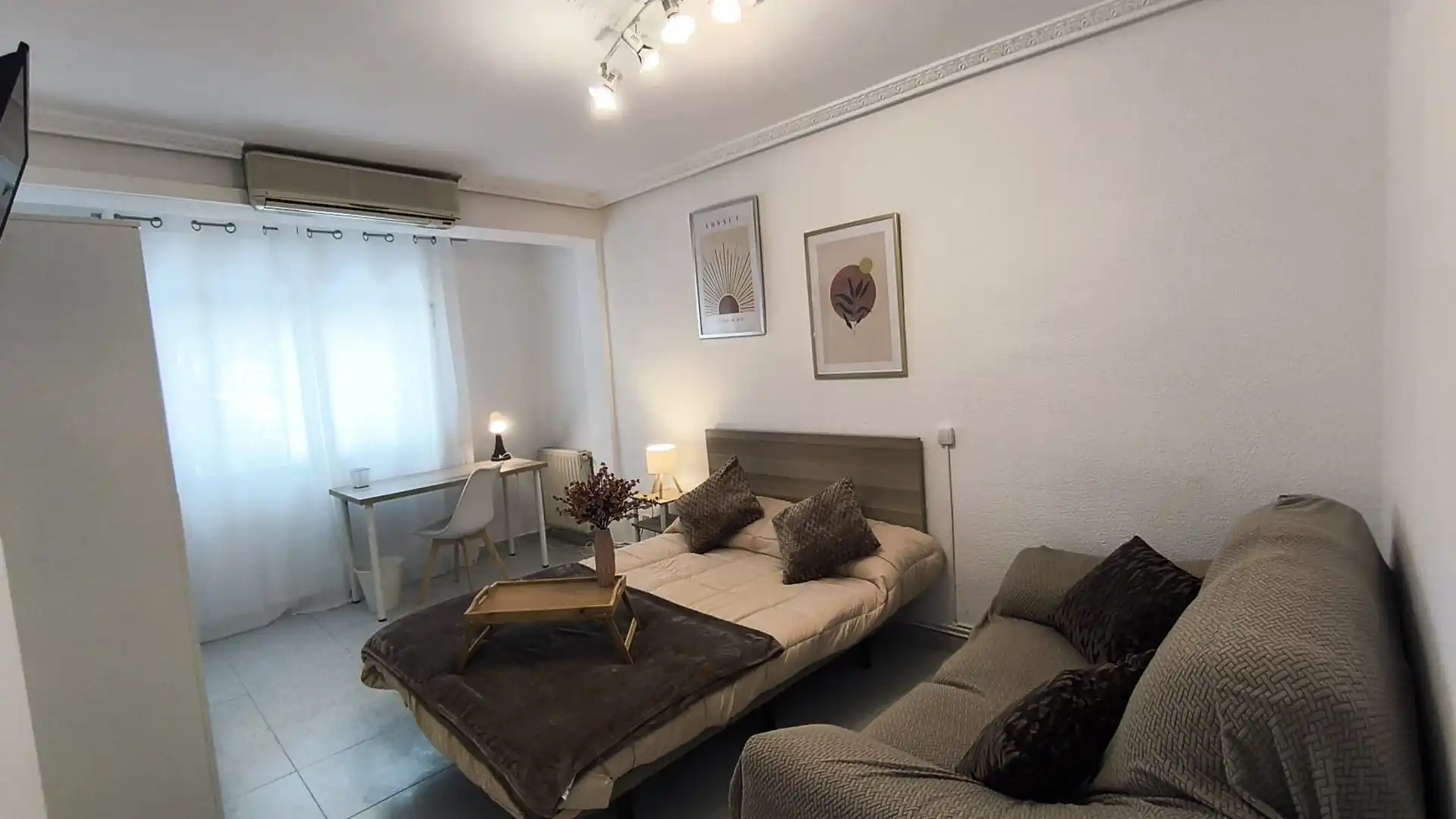 Dormitori de Pis per a compartir en Alcalá de Henares amb Aire condicionat, Calefacció i Terrassa