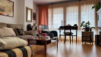 Sala d'estar de Casa o xalet en venda en Tona amb Aire condicionat, Calefacció i Terrassa