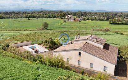 Country house zum verkauf in Cassà de la Selva mit Terrasse, Abstellraum und Schwimmbad