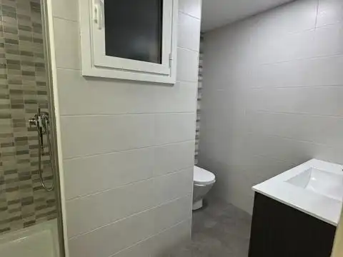 Badezimmer von Wohnung zur Miete in Centre