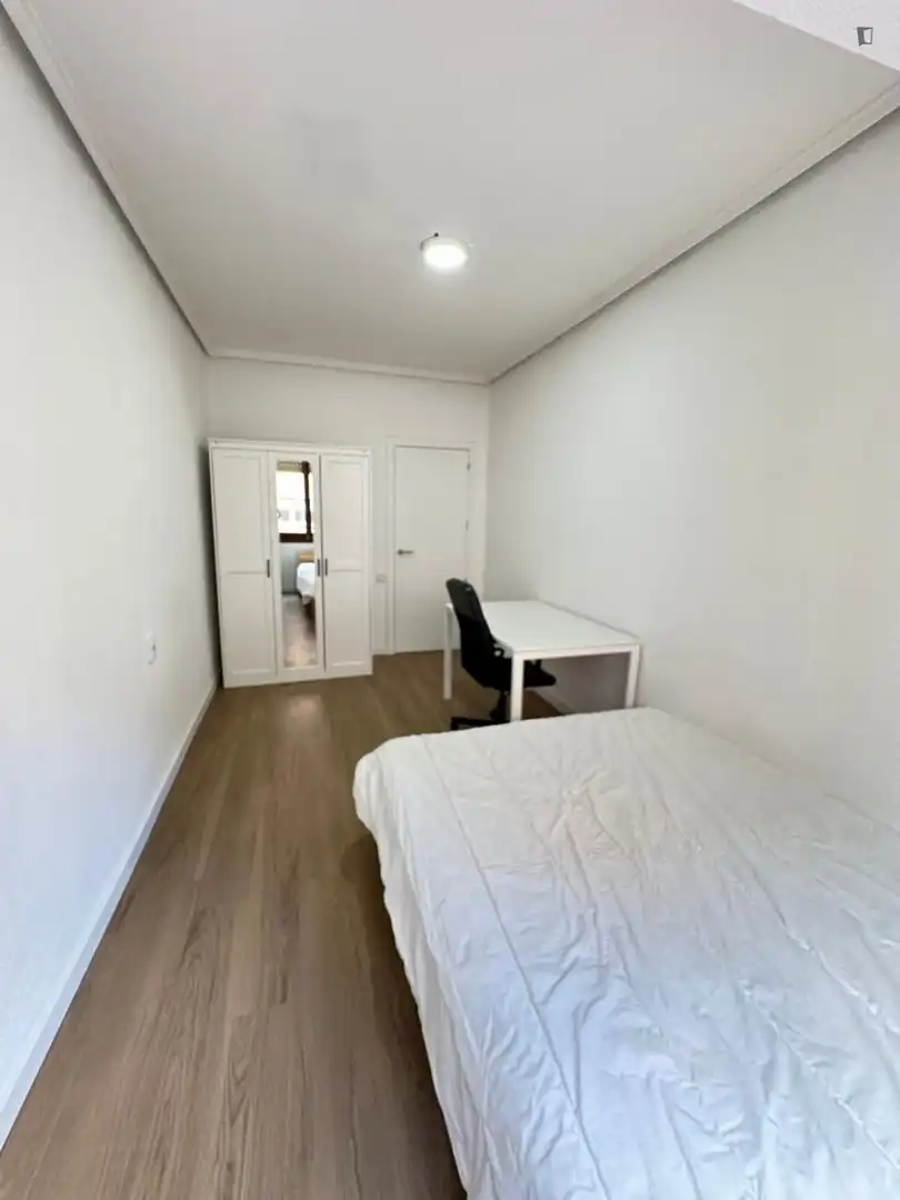 Bedroom of Apartments for share in Castellón de la Plana / Castelló de la Plana  with Furnished, Oven and Washing machine