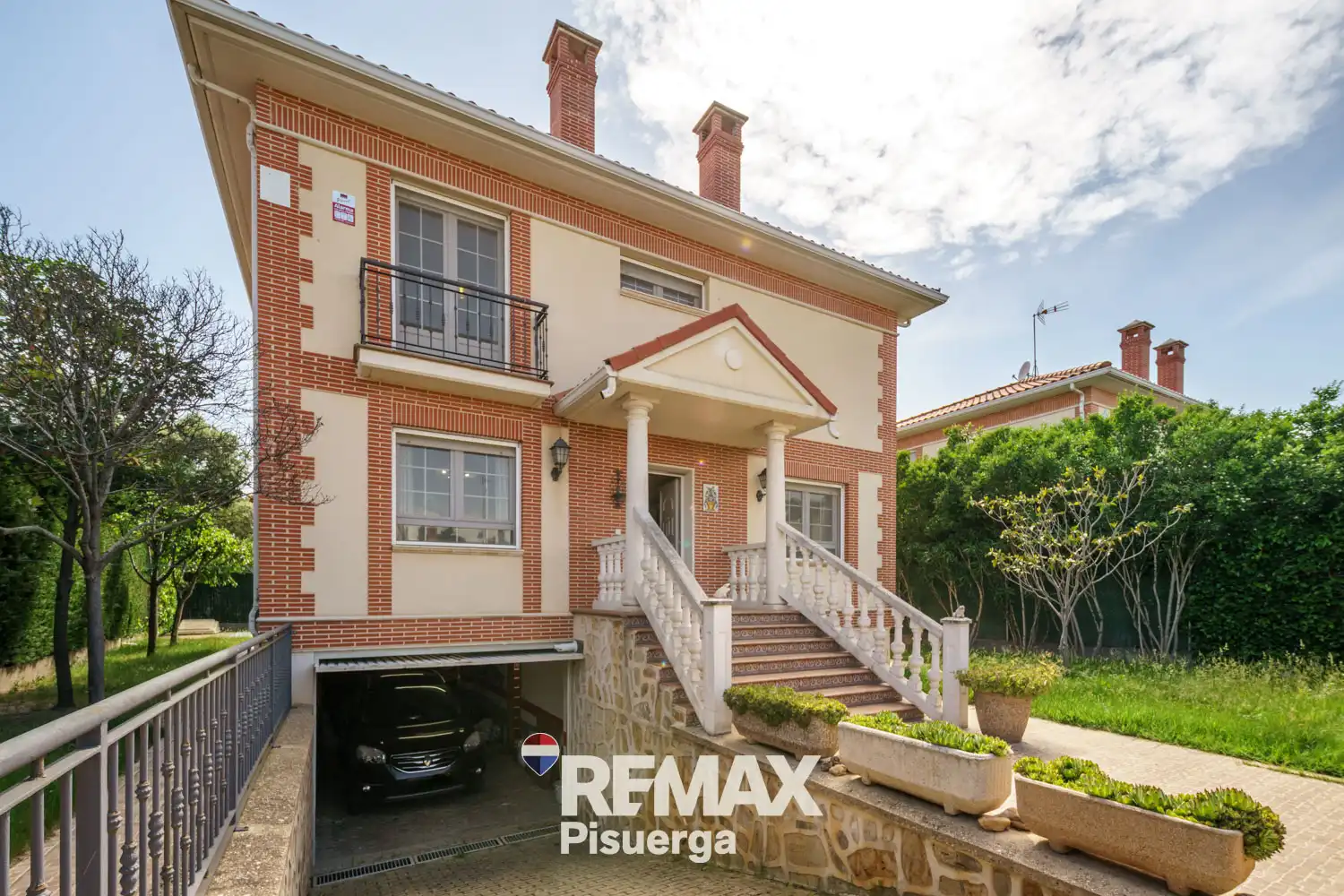 Exterior view of Houses for sale in Boecillo, Valladolid