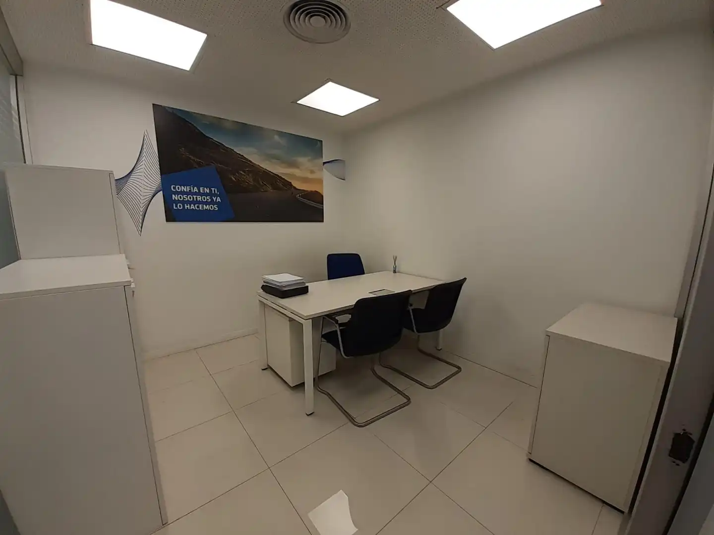 Business premises to rent in Centre - Sant Oleguer, imagen 4