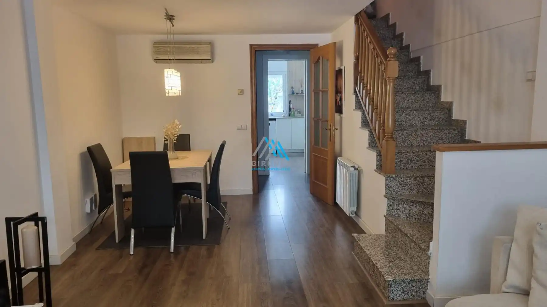 Esszimmer von Einfamilien-Reihenhaus zur Miete in Sant Feliu de Guíxols mit Klimaanlage, Heizung und Parkett