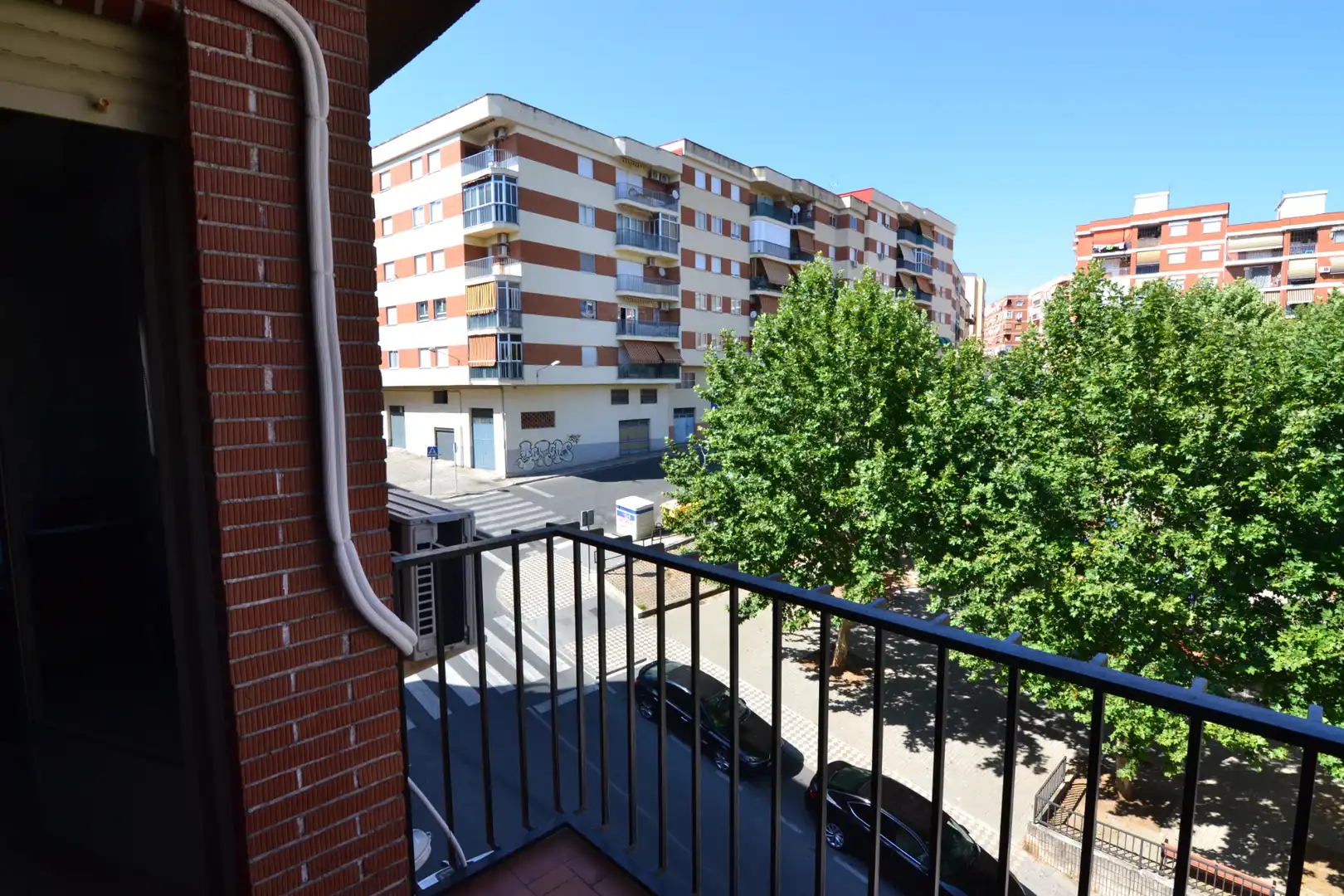 Vista exterior de Piso en venta en Plasencia con Aire acondicionado, Terraza y Amueblado