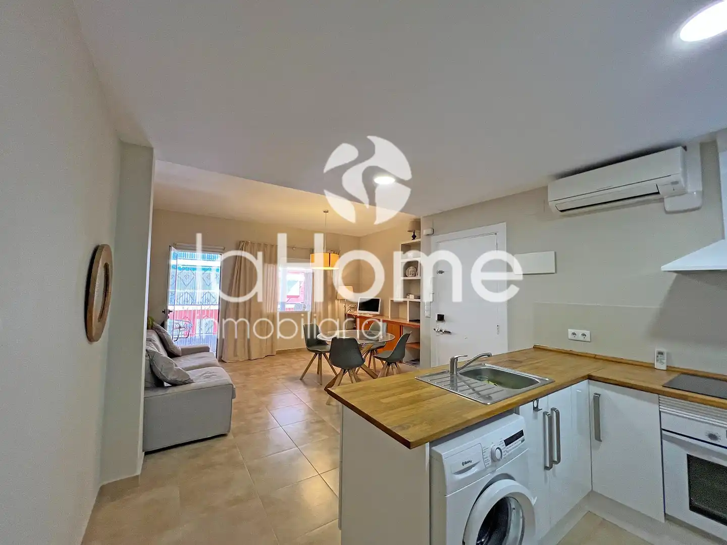 Living room of Flat for sale in Sueca  with Air Conditioner, Terrace and Furnished
