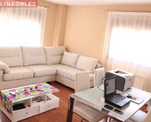 Sala d'estar de Apartament en venda en Ciudad Real Capital amb Calefacció, Parquet i Traster