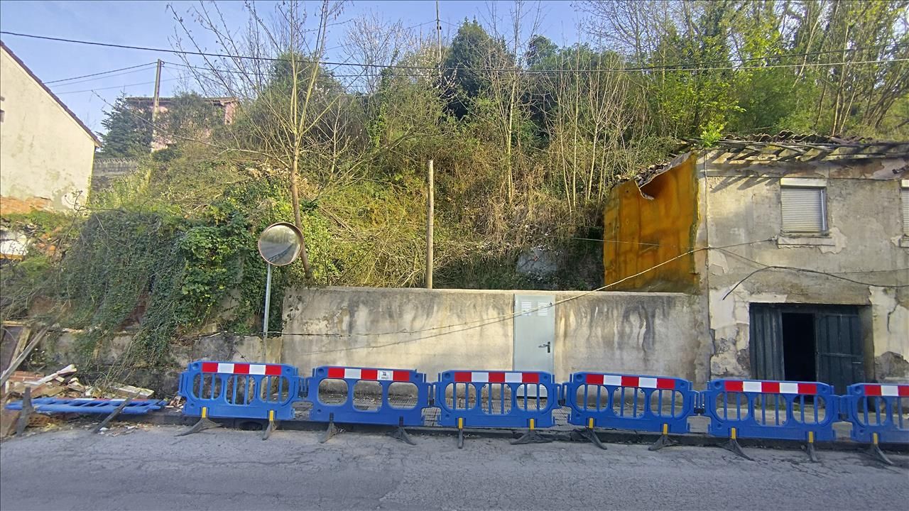 Exterior view of Flat for sale in Oviedo 