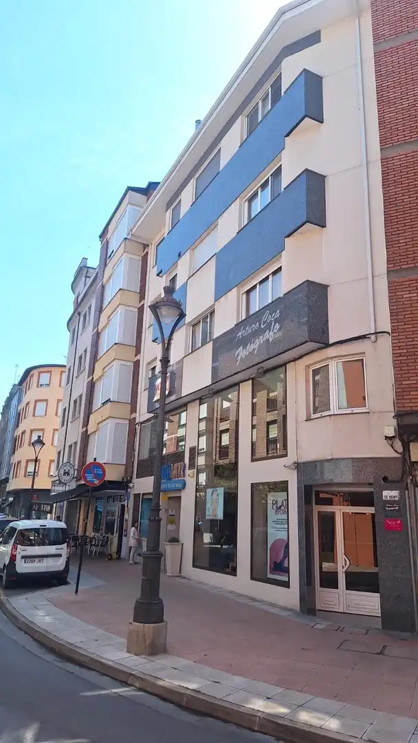 Vista exterior de Piso en venta en Ponferrada
