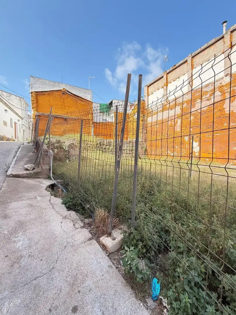 Terreno residencial en venta en Oliva pueblo