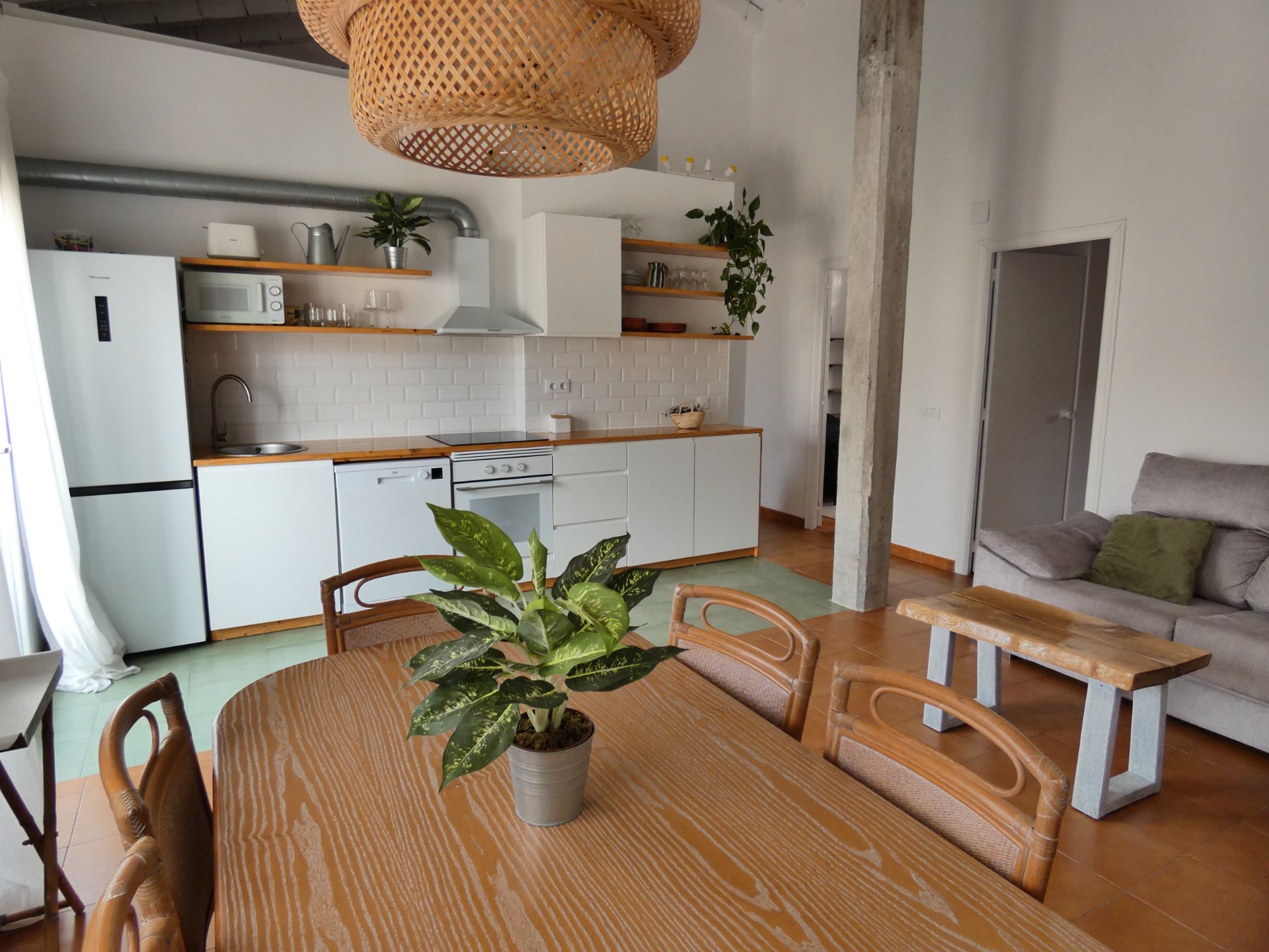 Kitchen of Flat to rent in  Valencia Capital  with Air Conditioner, Furnished and Oven