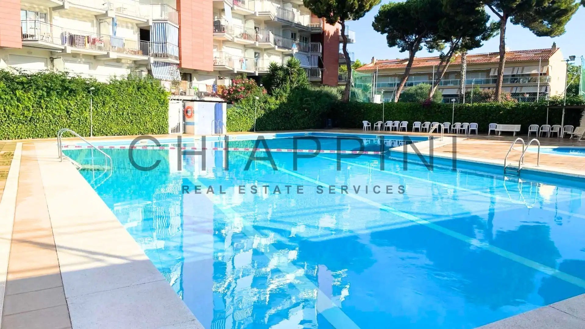 Piscina de Apartamento en venta en Castell d'Aro, Platja d'Aro i s'Agaró con Aire acondicionado, Calefacción y Terraza