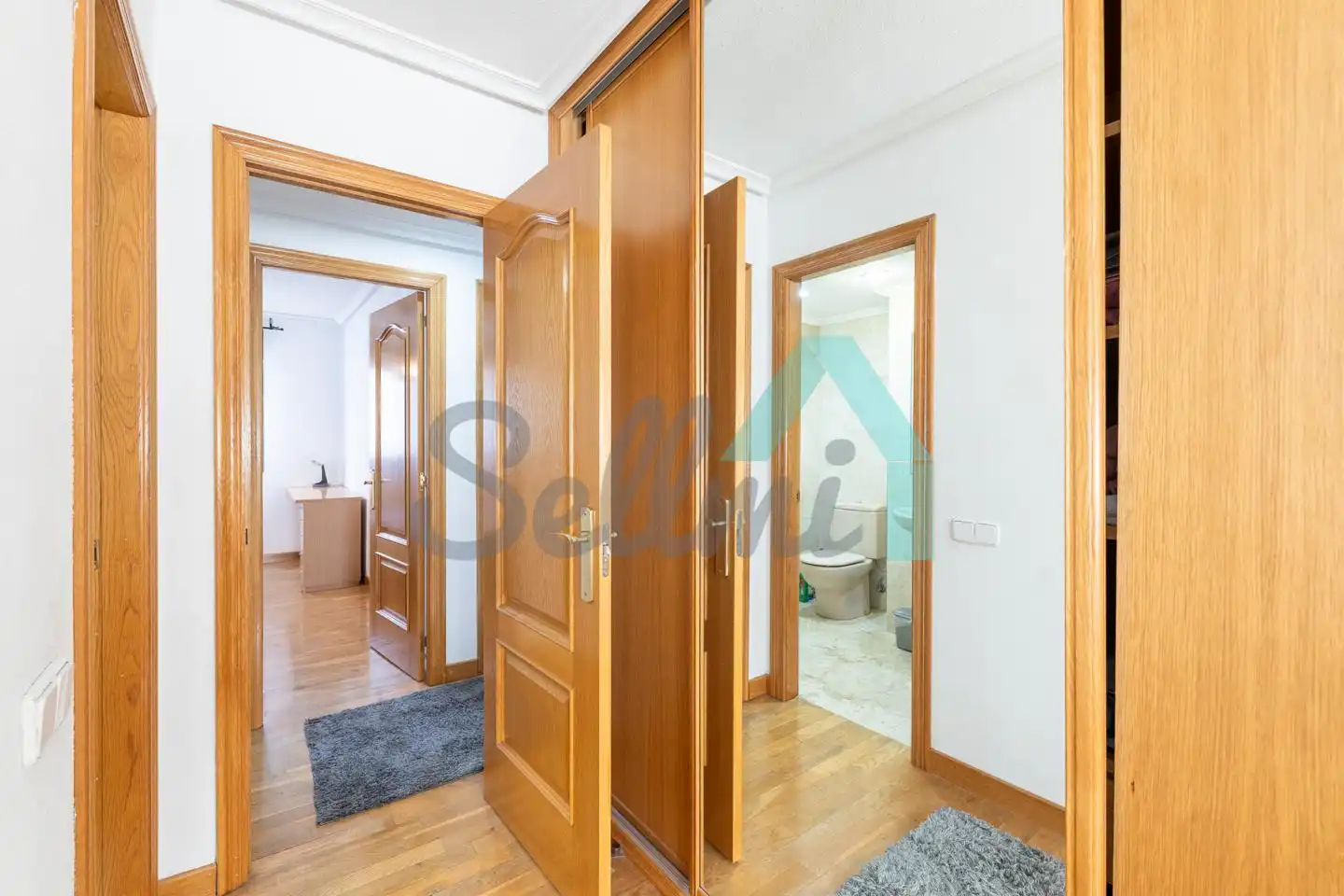 Flat for rent in Oviedo   with Heating, Parquet flooring and Furnished