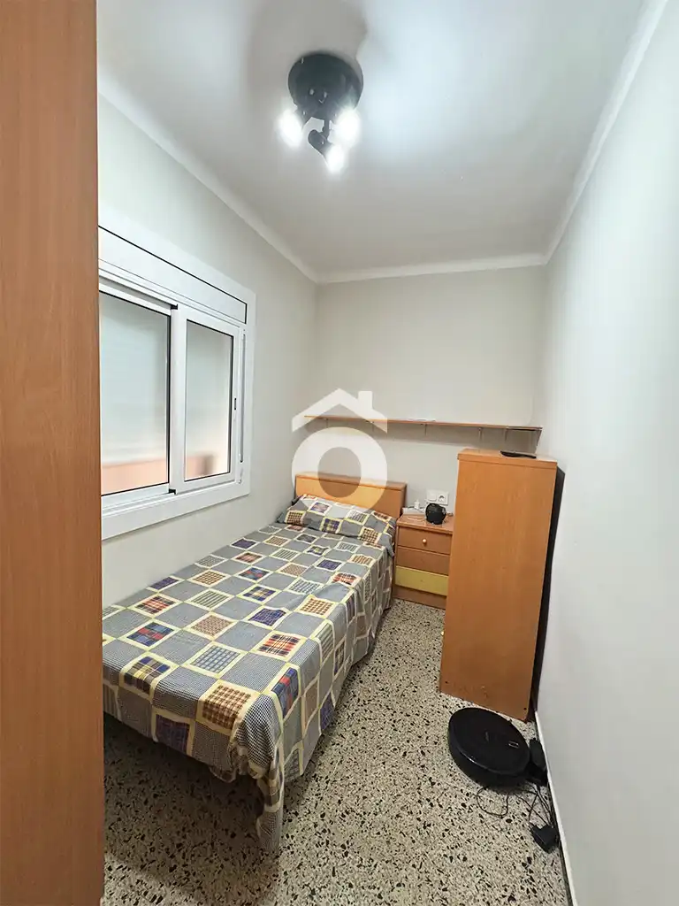 Dormitori de Pis en venda en Cornellà de Llobregat