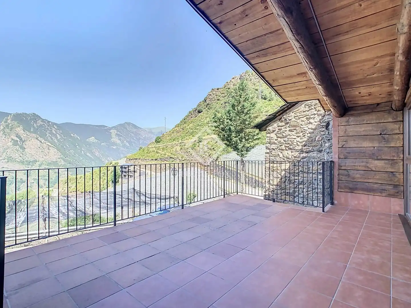Detached house to rent in Centro