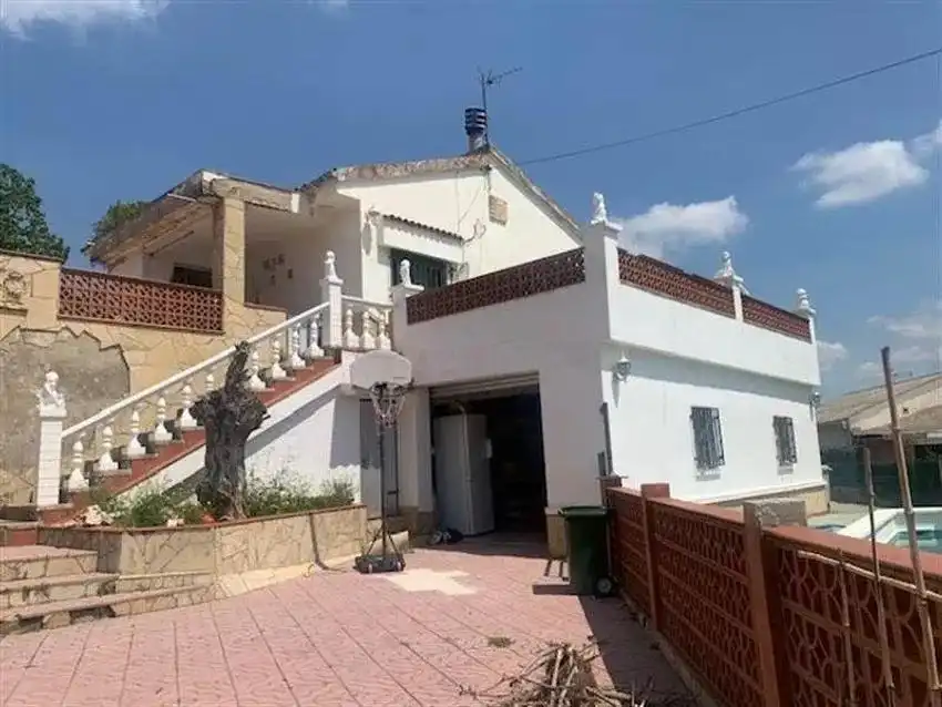 Haus mit Pool zum Verkauf in SEGARRA 10