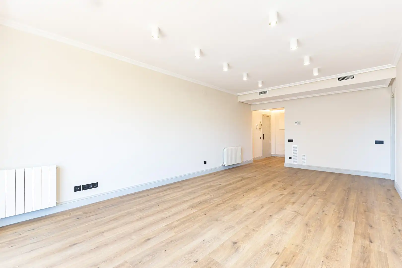 Flat for sale in Gavà  with Air Conditioner, Heating and Parquet flooring