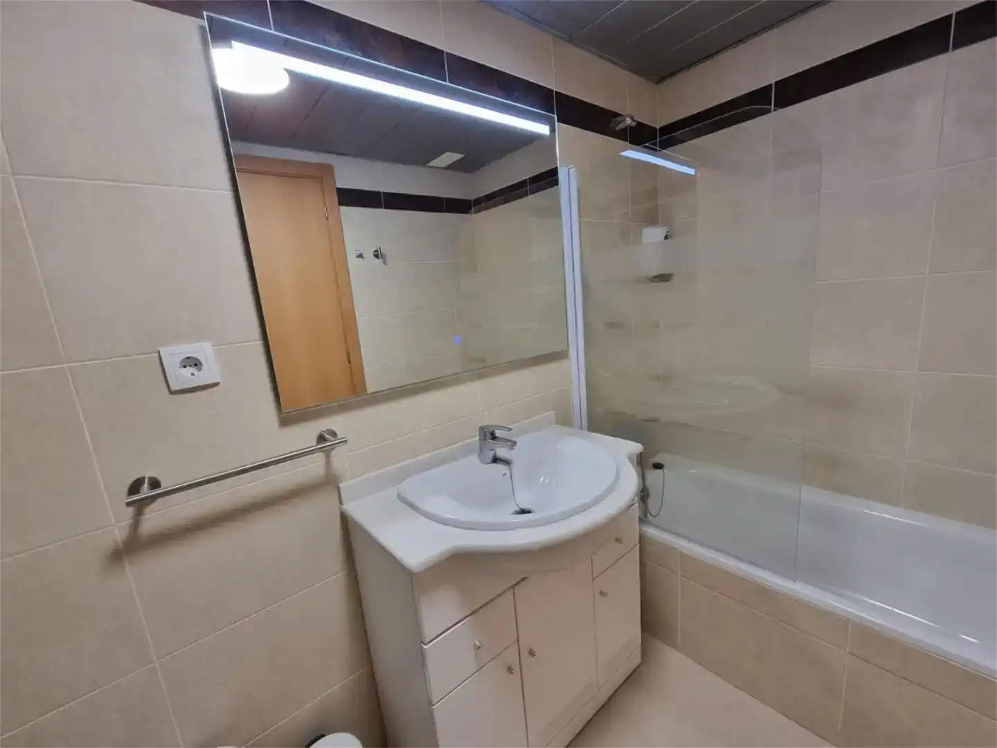 Badezimmer von Wohnung zur Miete in Garrucha mit Klimaanlage und Schwimmbad