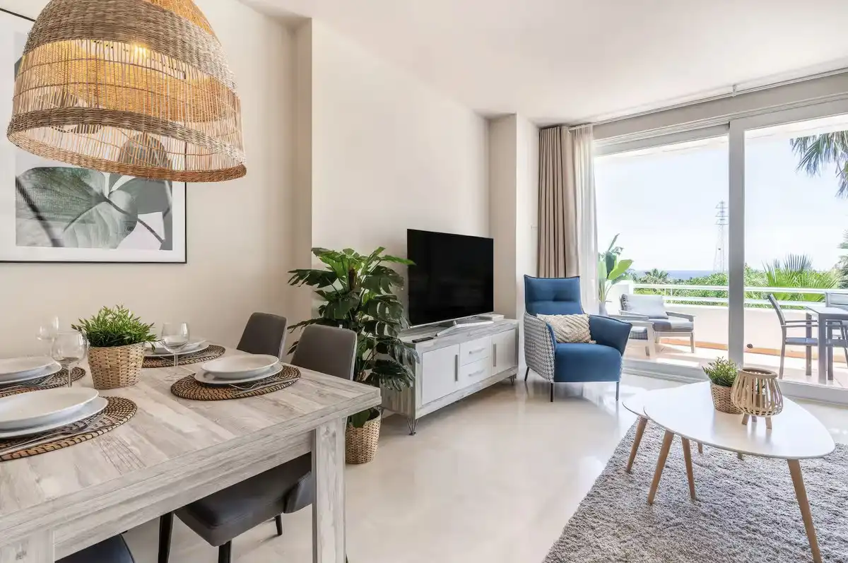Sala d'estar de Apartament en venda en Casares amb Aire condicionat, Terrassa i Traster