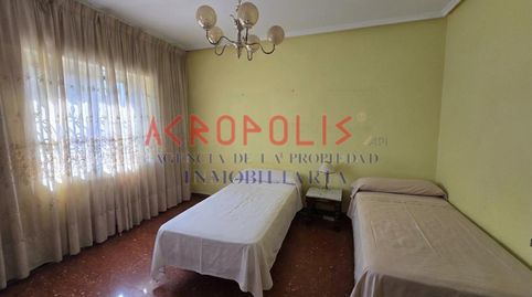 Photo 2 of Houses for sale in Calle Miguel de Cervantes 15, Onzonilla, León