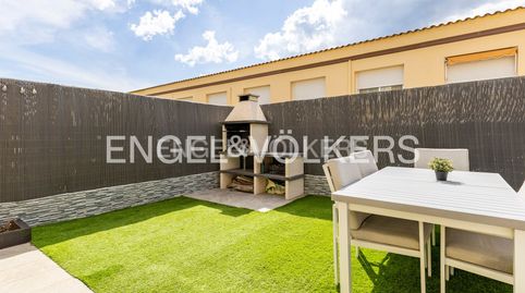 Foto 2 de Casa adosada en venta en Santa Maria - L'Eixample - Sud Sumella, Cubelles