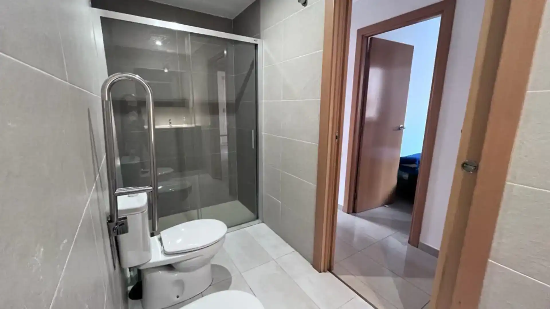 Baño de Piso en venta en Mollet del Vallès con Aire acondicionado