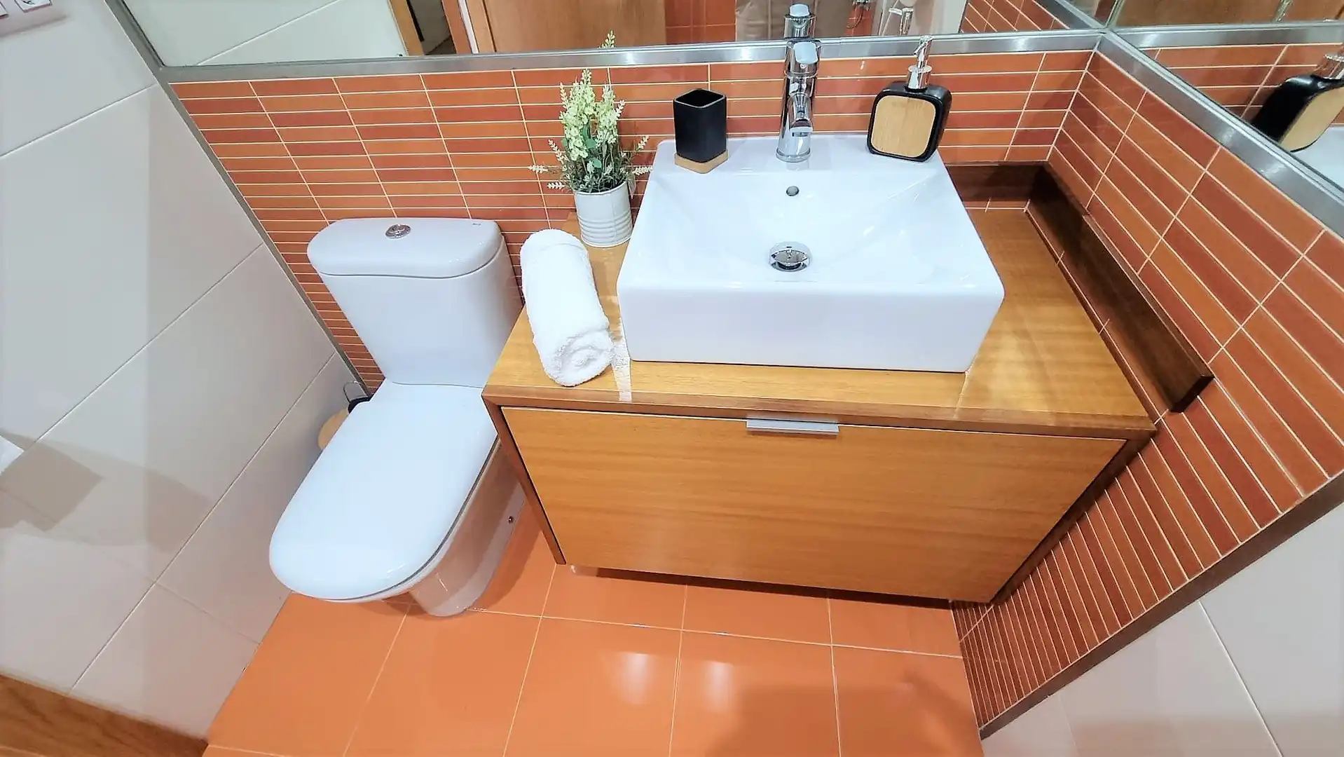 Baño de Piso de alquiler en Cangas  con Aire acondicionado, Calefacción y Parquet