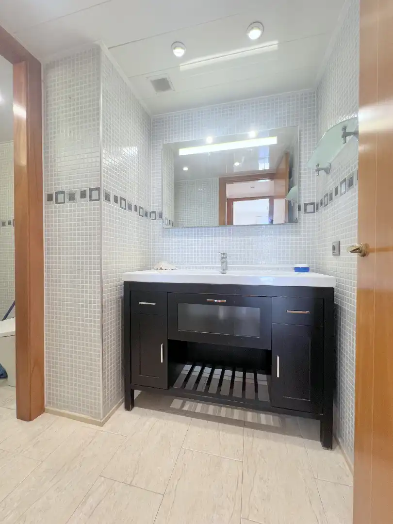 Baño de Piso de alquiler en Mataró con Aire acondicionado, Calefacción y Parquet