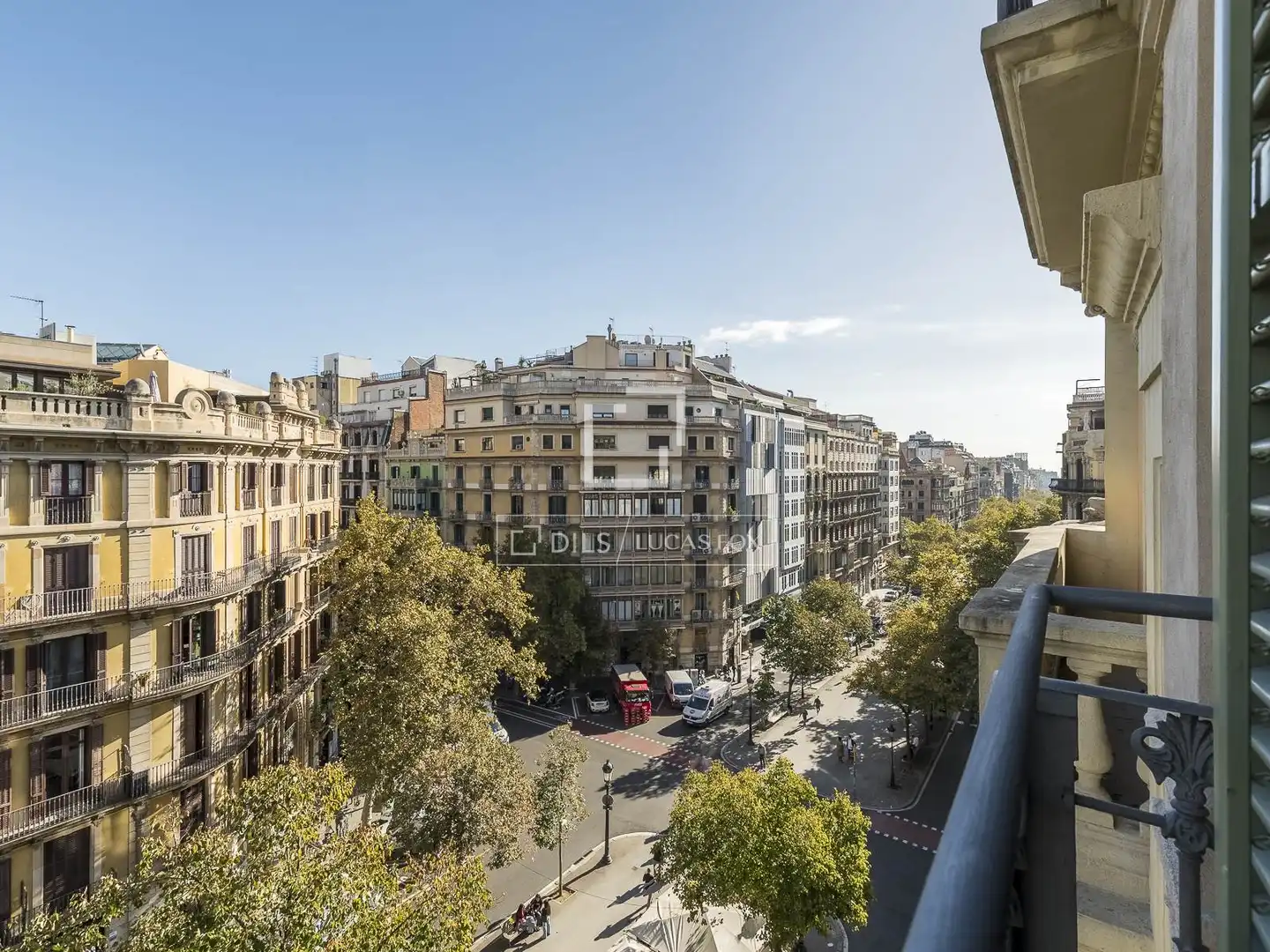 Exterior view of Flat for sale in Barcelona  with Air Conditioner, Heating and Parquet flooring