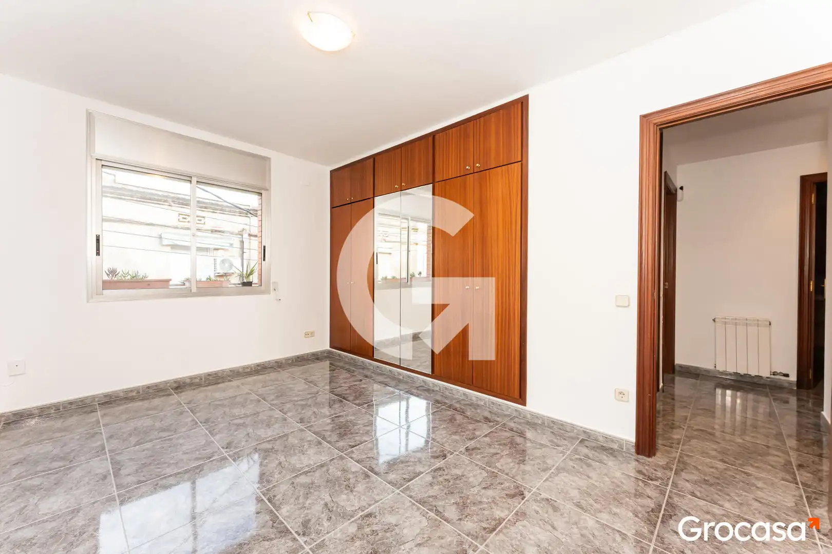 Bedroom of Houses for sale in Cornellà de Llobregat  with Air Conditioner, Heating and Terrace
