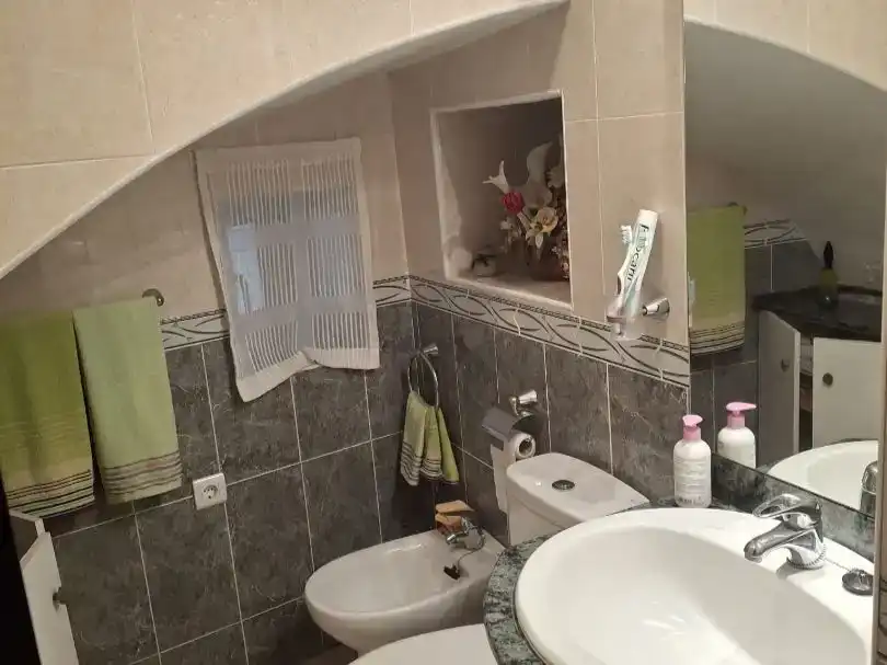 Baño de Piso en venta en Brozas con Aire acondicionado y Amueblado