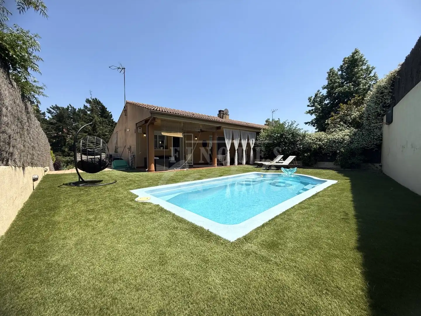 Jardí de Casa o xalet en venda en Sant Iscle de Vallalta amb Calefacció, Jardí privat i Terrassa