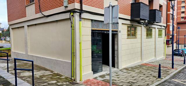 Local comercial en Venta en ALONSO ALLENDE, 16 en Azeta - Abatxolo