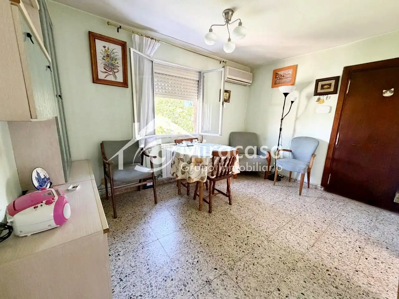 Sala d'estar de Pis en venda en Madrid amb Calefacció, Terrassa i Internet