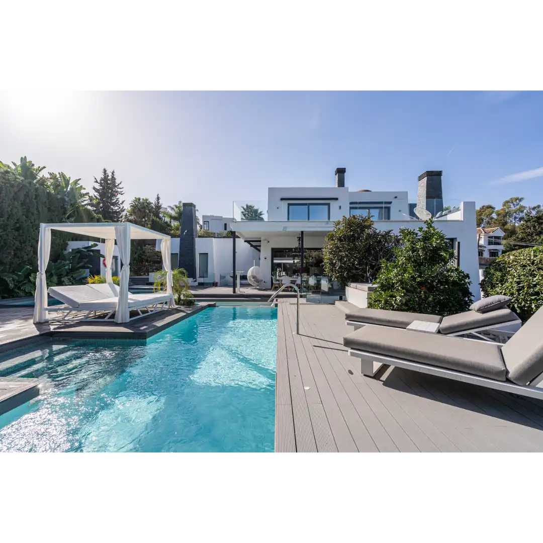 Casa amb piscina en venda a Nueva Andalucía