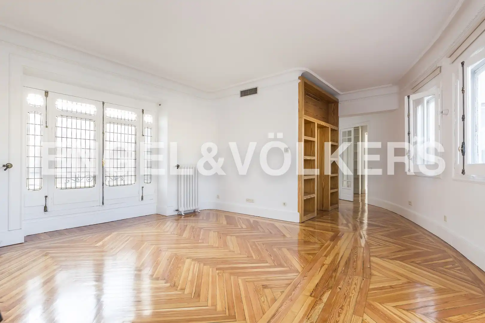 Bedroom of Attic for rent in Madrid  with Air Conditioner, Heating and Parquet flooring