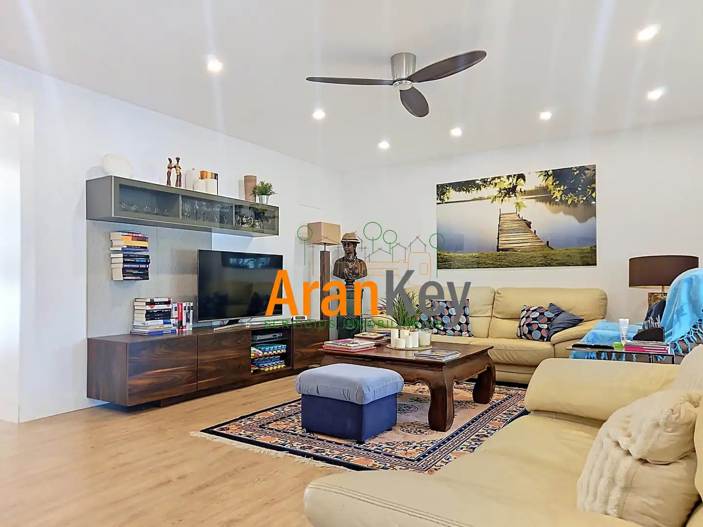 Living room of Houses for sale in Colmenar de Oreja  with Air Conditioner, Heating and Private garden