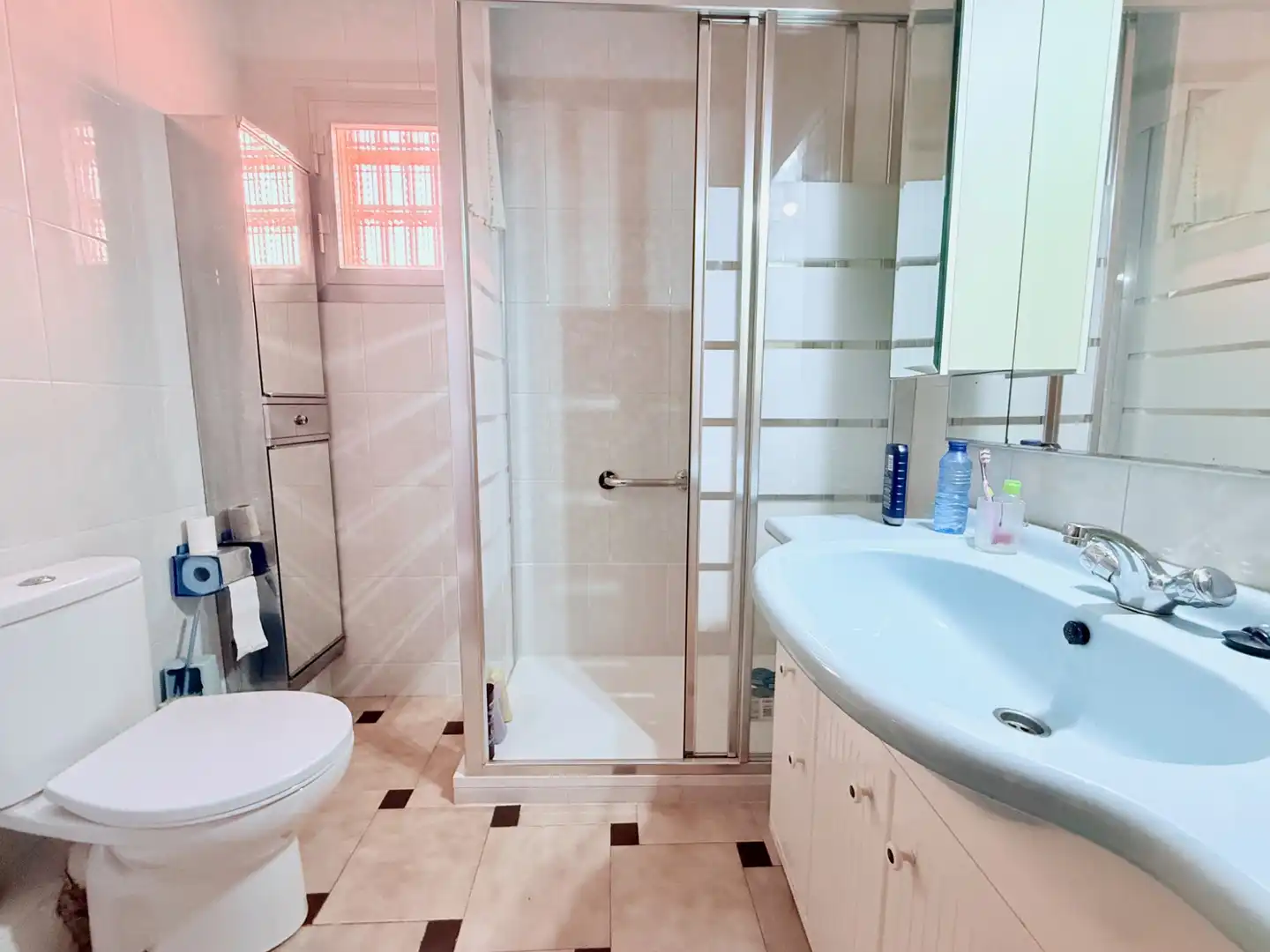 Baño de Piso en venta en Sant Feliu de Llobregat con Horno