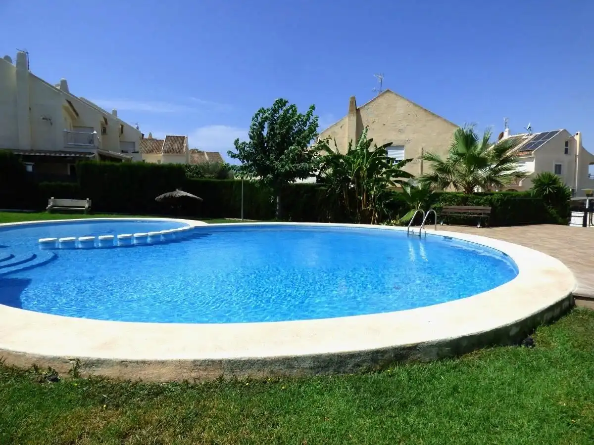 Casa aparellada amb piscina en venda a Rincón de Loix, imagen 52