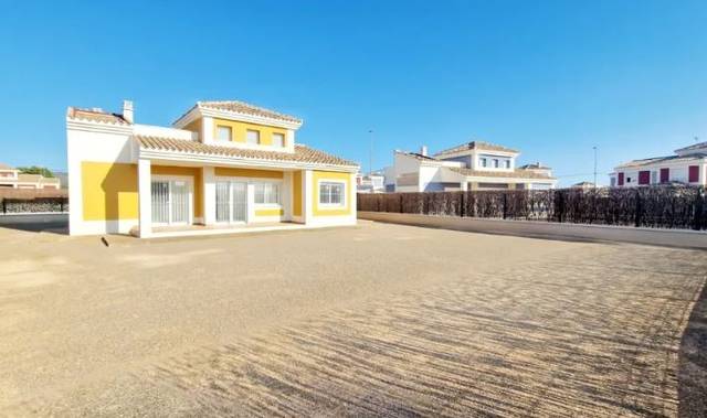 Casa-chalet en Venta en Purias